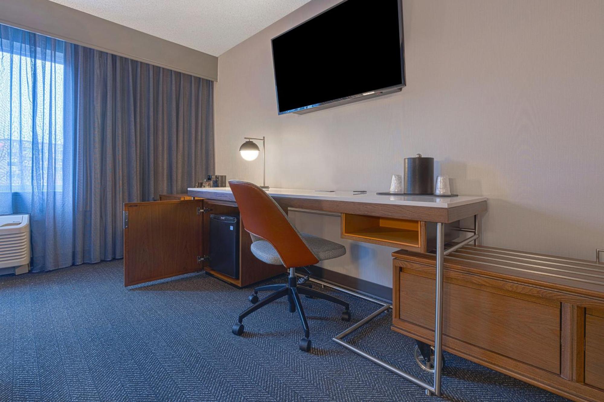 Courtyard By Marriott Portland Southeast/Clackamas Exterior foto