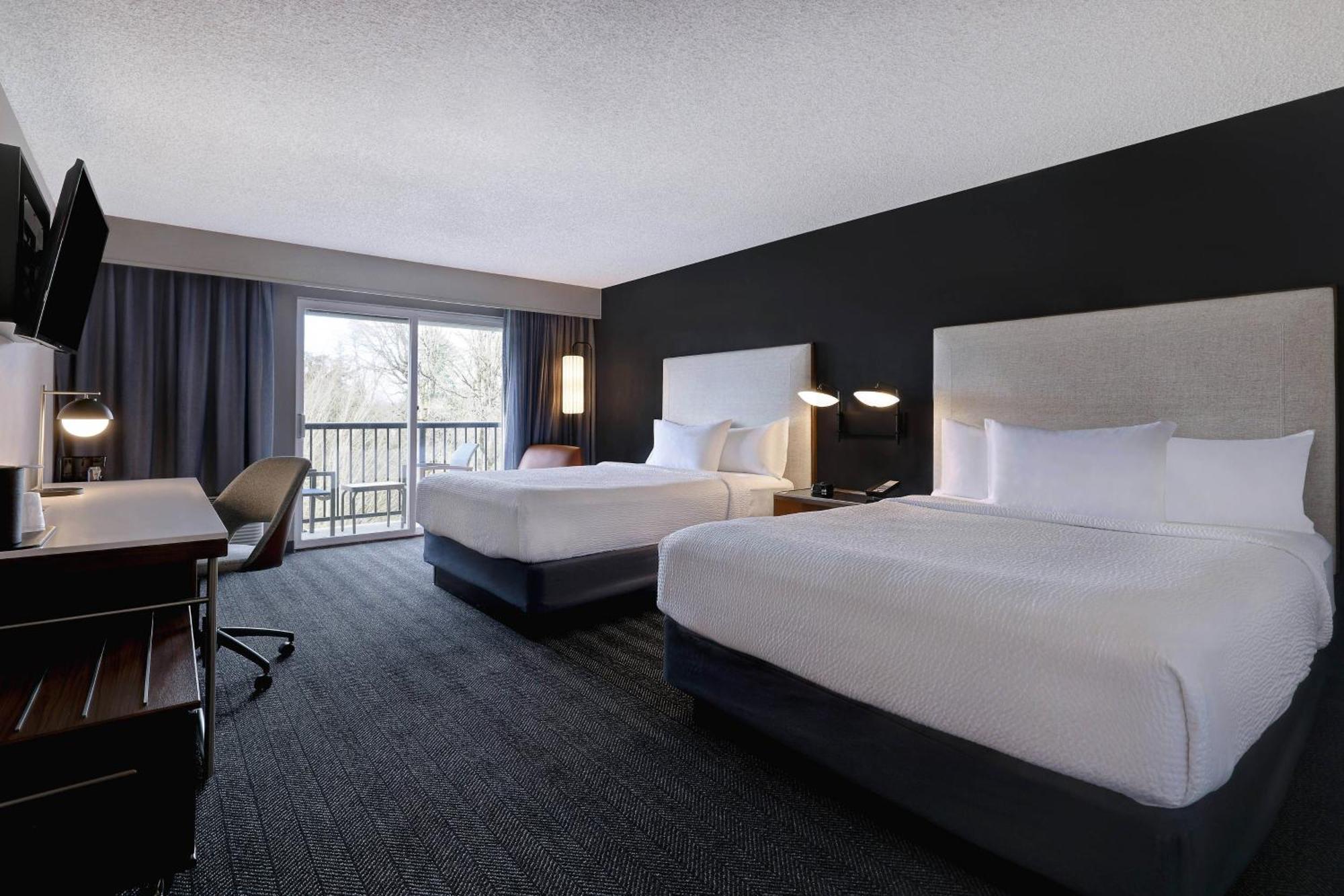 Courtyard By Marriott Portland Southeast/Clackamas Exterior foto