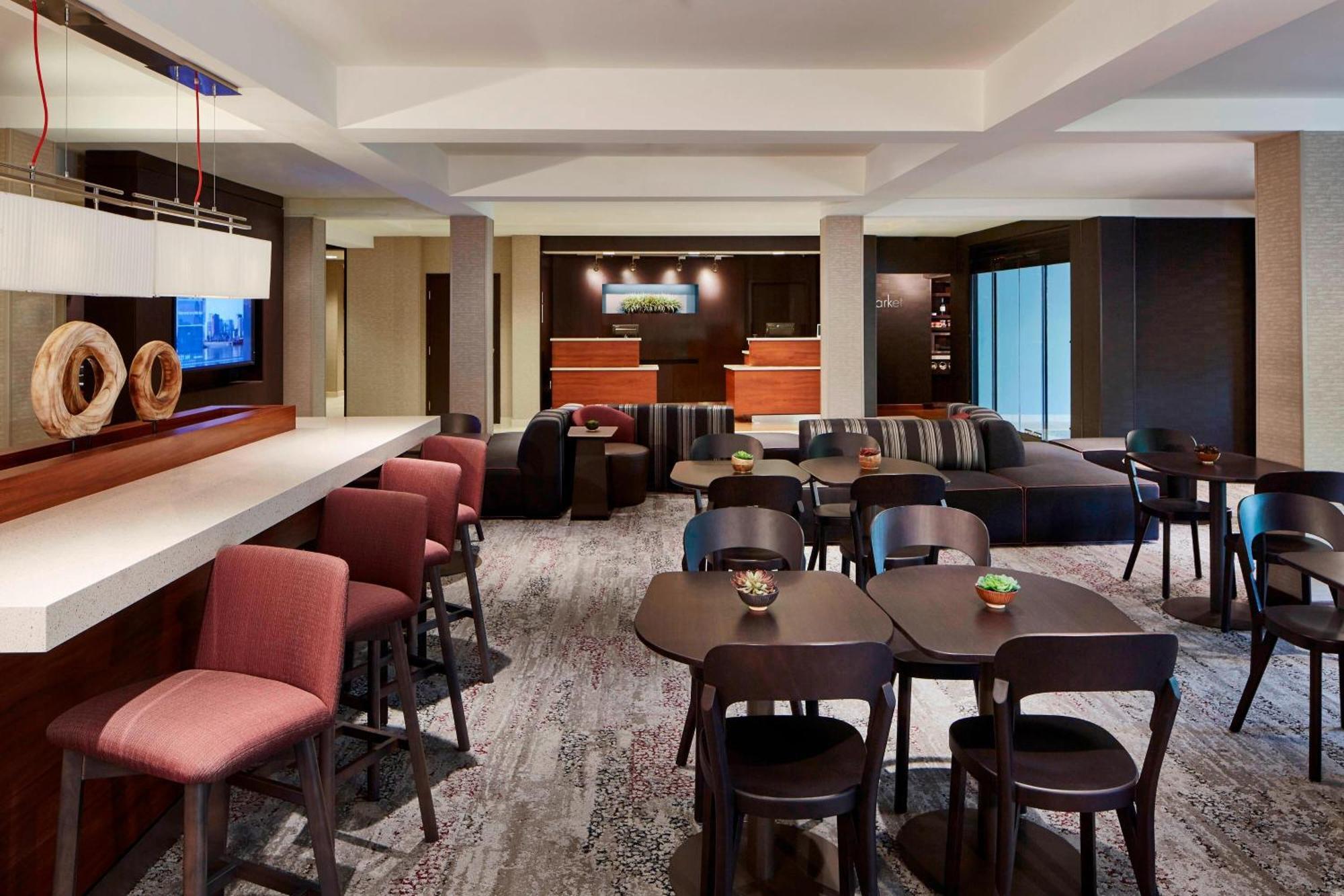 Courtyard By Marriott Portland Southeast/Clackamas Exterior foto